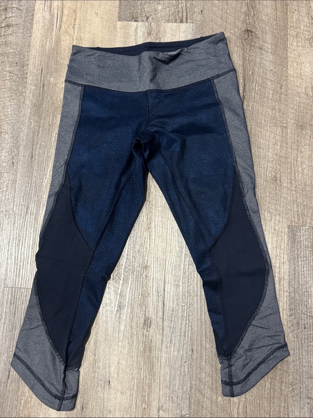 lululemon athletica Navy & Gray Women's Capri Leggings